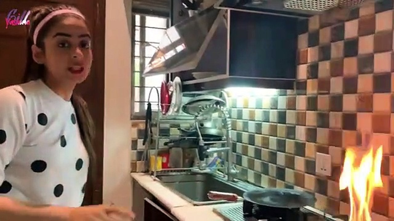 Yashmagil Gol_Rotti_Struggles___My_First_Gol_Roti___Vlog_#2___Yashma_Gill___SU1
