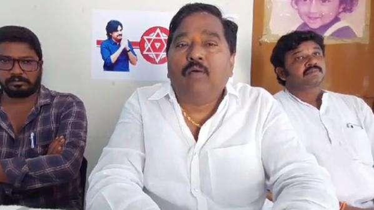 కృష్ణా జిల్లా: "గుడివాడలో విజృంభిస్తున్న విష జ్వరాలు"