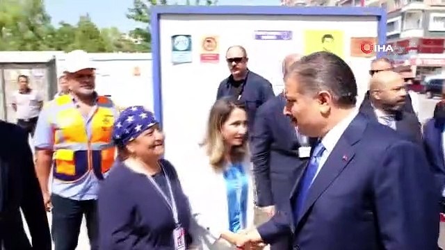 Sağlık Bakanı Koca Kızıltepe Devlet Hastanesi 150 yataklı ek hizmet binası inşaatını inceledi