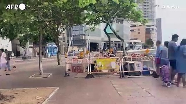 Hong Kong si prepara al super tifone Saola, il piu' forte dal 1949