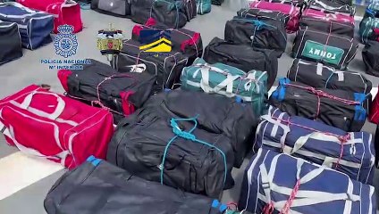 Desarticulada una organización criminal balcánica con la intervención de 2,7 toneladas de cocaína en un velero en alta mar