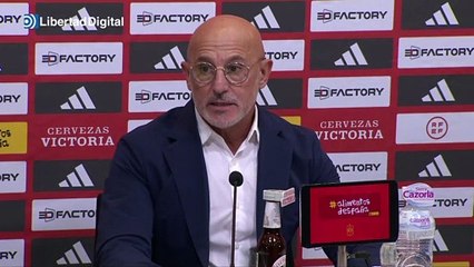 De la Fuente no responde por el motivo de sus aplausos a Rubiales, solo pide perdón