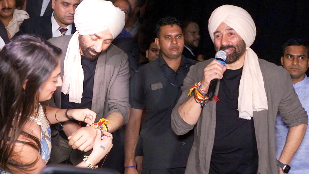Sunny Deol Meets Gadar 2 Audience At A Theatre In Delhi