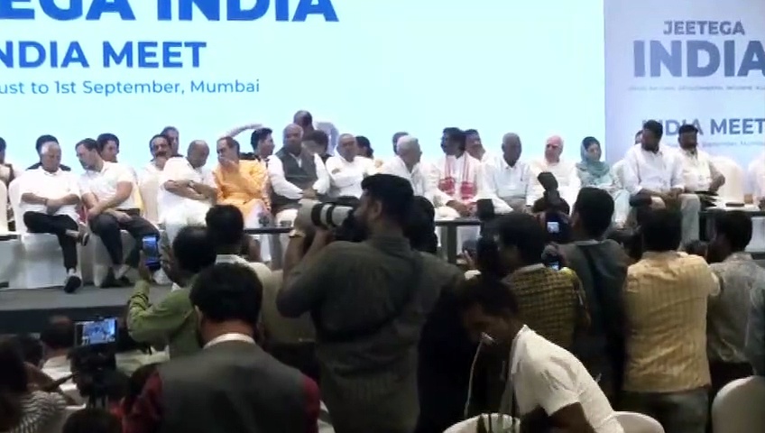 எங்கள் கூட்டணியின் மிகச்சிறந்த விளம்பரதாரர் பிரதமர் மோடி தான் - மும்பையில் முதல்வர் ஸ்டாலின் பேச்சு