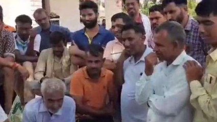 चूरू: बिजली कटौती से परेशान ग्रामीणों का हल्लाबोल, मौके पर पहुंचे एईएन और फिर...