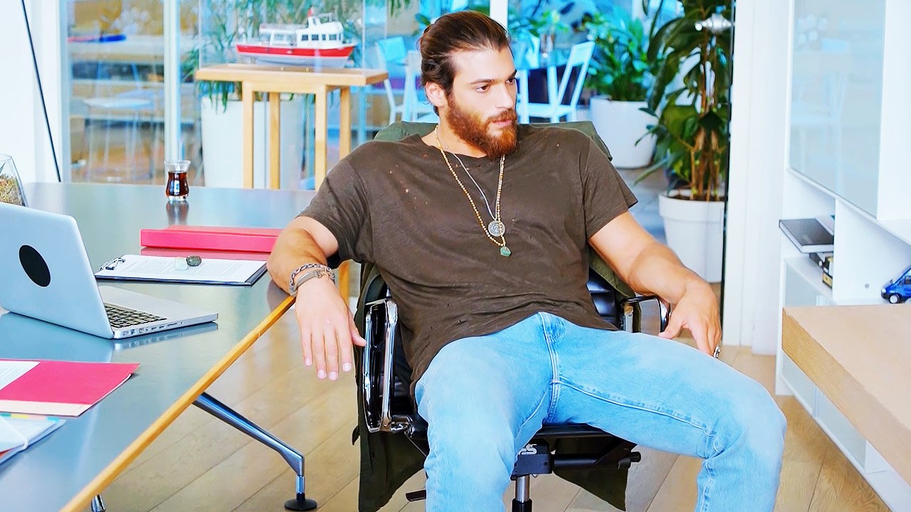 Pájaro soñador - Capitulo 17 (Audio Español) | Erkenci Kuş