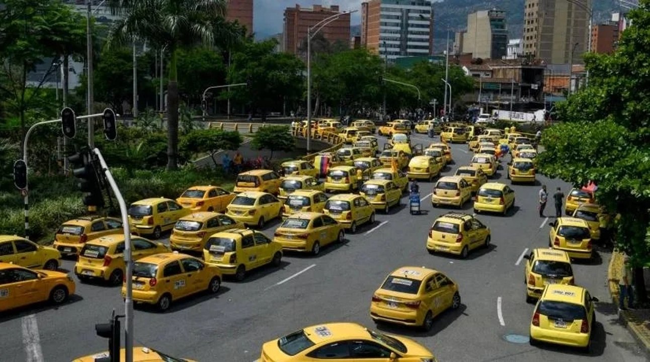Así funcionará la compensación de combustible para taxistas que iniciará a finales de septiembre