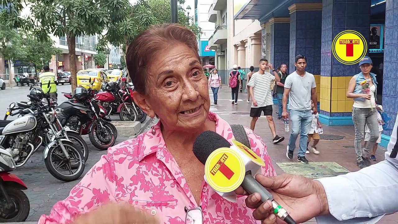 LAS CALLES DE LA AVENIDA 9 DE OCTUBRE TIENE UNA CARA SUCIA EN ÉPOCAS DE REVOLUCIÓN