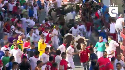 Sexto encierro de las Fiestas de Sanse, rápido y con cinco asistencias por caídas