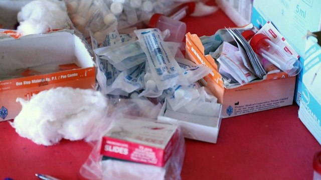 نقص الأدوية والرعاية الطبية في تشاد يفاقم أوجاع اللاجئين من السودان