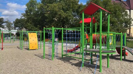 Tarnów - nowy plac zabaw