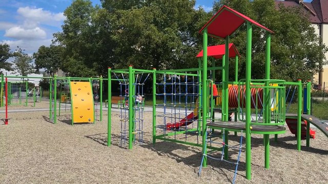 Tarnów - nowy plac zabaw