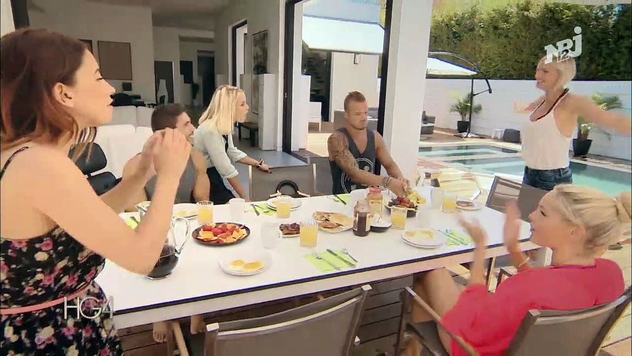 HOLLYWOOD GIRLS SAISON 4 - FAUX SEMBLANTS