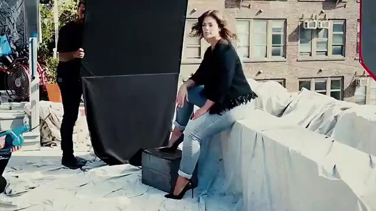 Ashley Graham : une féminité assumée pour Marina Rinaldi !