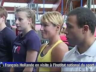 Hollande vient soutenir les sportifs de l'Insep sélectionnés aux JO