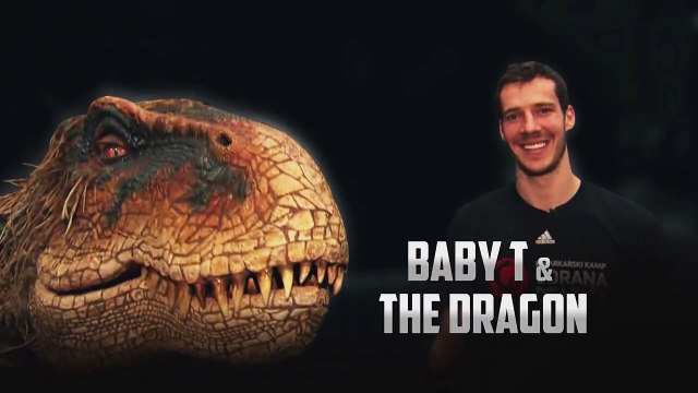 Les basketteurs des Phoenix Suns piégés par un dinosaure