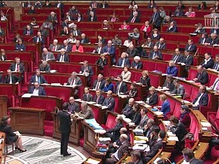 Révision constitutionnelle: journée décisive avec le vote à l'Assemblée