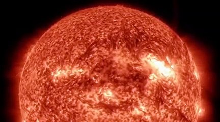Une tempête solaire en accéléré