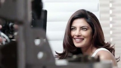 Après Selena Gomez, Priyanka Chopra devient égérie Pantene !