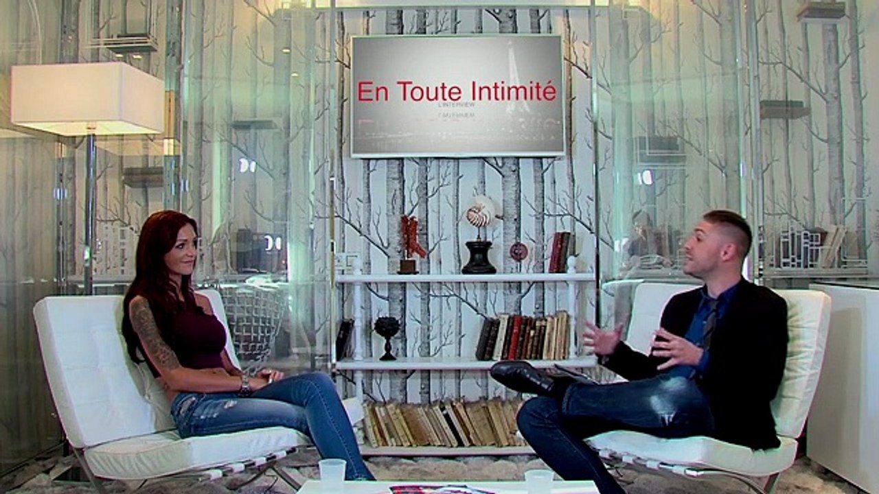 Exclu Vidéo : Julia (Les Anges 7) : "Les Ch'tis ou les Marseillais, un concept qui ne m'intéresse pas"