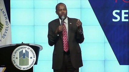 Public (bad) Buzz : Le ministre Ben Carson compare les esclaves aux immigrés et provoque la fureur du net