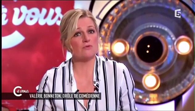 C à vous : Valérie Bonneton au bord des larmes