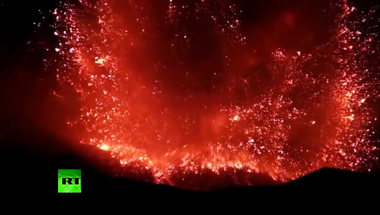 L'Etna se réveille !