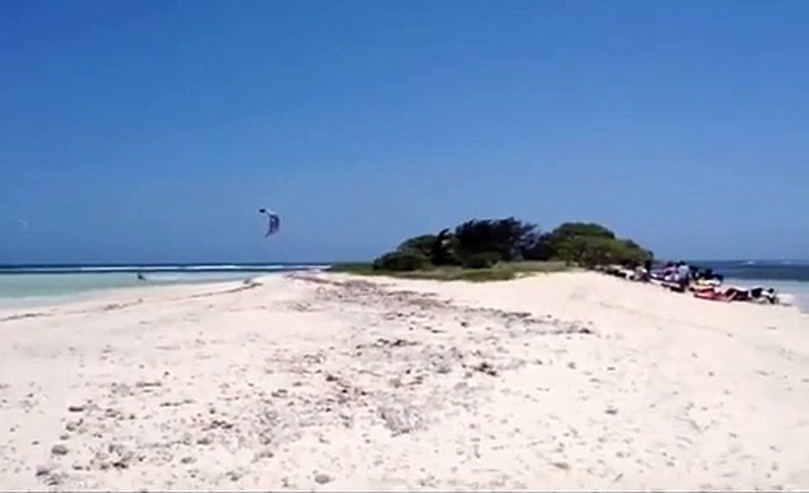 Un saut de géant en kite-surf