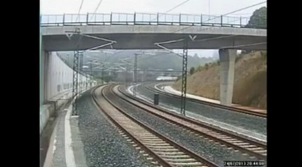 Les images du crash du train en Espagne