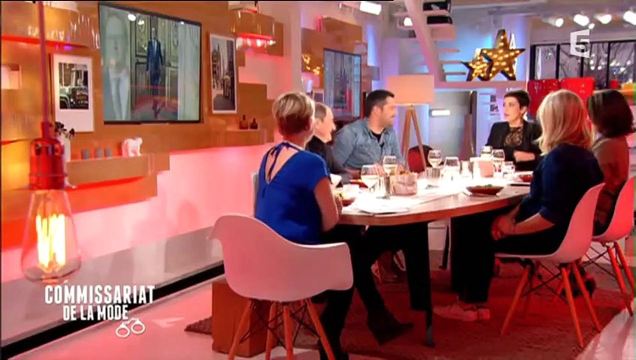 "Y a un problème, c'est pas possible !" : Cristina Córdula critique les looks de Manuel Valls et François Hollande !