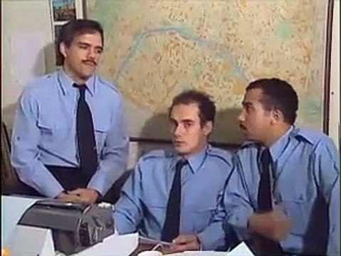 Les inconnus - Les flics