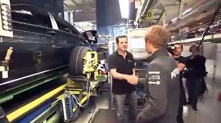 F1 Mercedes : Rosberg et Hamilton à l'usine