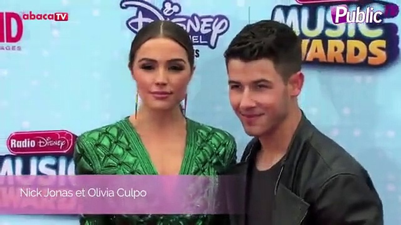 Exclu Vidéo : Taylor Swift et Selena Gomez écrasées par Ariana Grande aux Disney Music Awards !