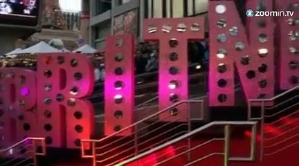 Britney Spears perd son bustier en plein concert