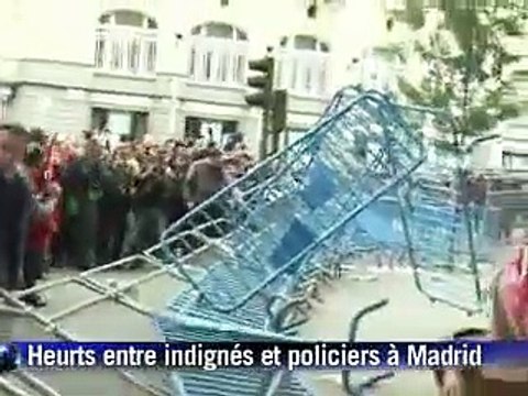 Indignés en Espagne: violences à Madrid lors d'une manifestation près du Congrès