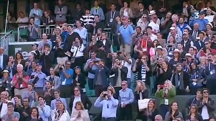 "Roland je t'aime" : Jo-Wilfried Tsonga déclare sa flamme au public du court Philippe-Chatrier