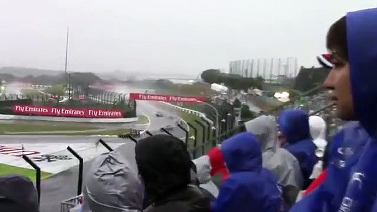 Grand prix du Japon : les images du terrible accident de Jules Bianchi