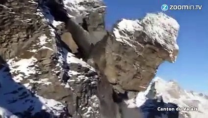 Spectaculaire éboulement en Suisse