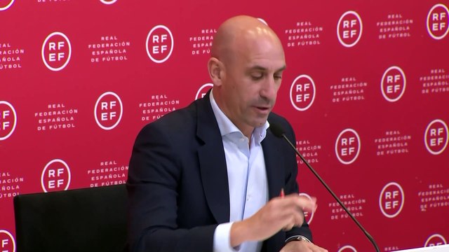 Rubiales emite un comunicado tras la decisión del TAD y feministas exigen su cese