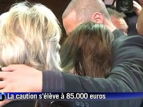 Oscar Pistorius libéré sous caution, en attendant son procès