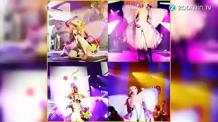 Miley Cyrus, papillon trash et seins à l'air