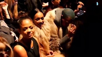 Bloqué aux Philippines, Chris Brown implore Obama