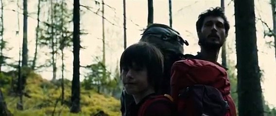 Dans la forêt : Frissonnez de peur avec le nouveau thriller du cinéma français…