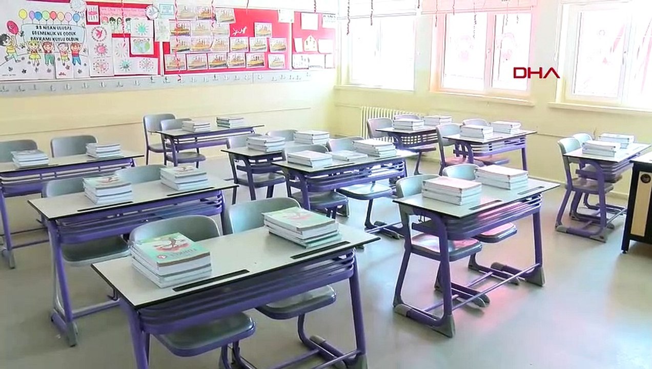 Le ministère de l'Éducation nationale a distribué 192 millions de manuels et de ressources supplémentaires pour l'année scolaire 2023-2024.