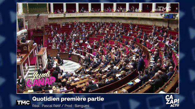 Brigitte Macron huée et sifflée