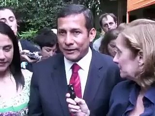 Le Pérou inquiet et divisé à l'heure d'un duel serré entre Humala et Fujimori