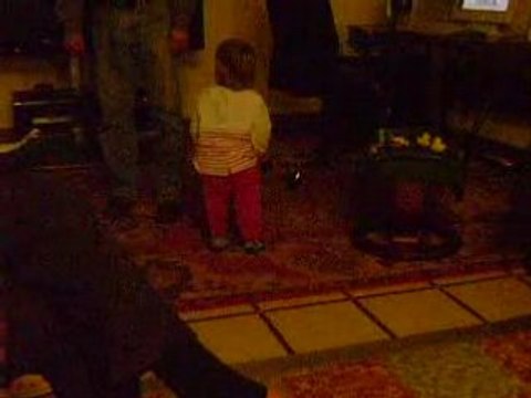 lilou dance avec son papi