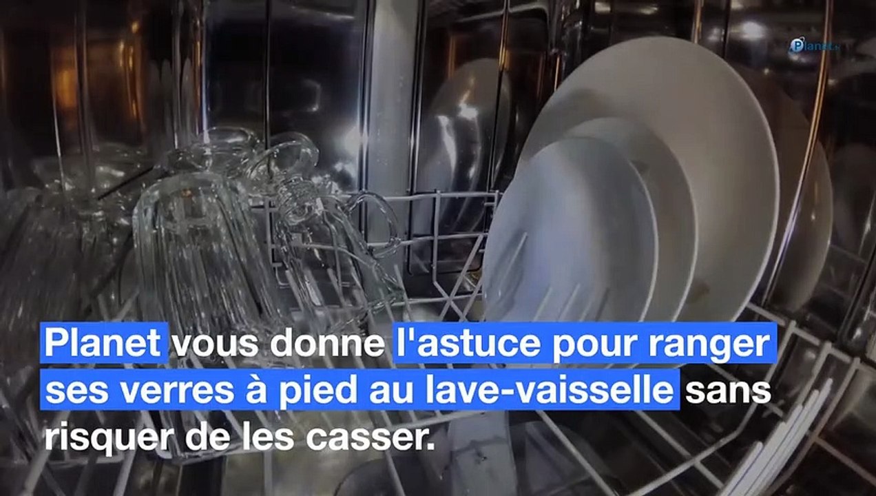 Lave-vaisselle : l'astuce pour ranger ses verres à pied sans les casser