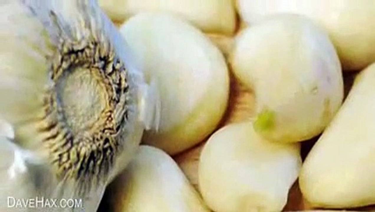 Astuce : comment éplucher de l'ail facilement  ?