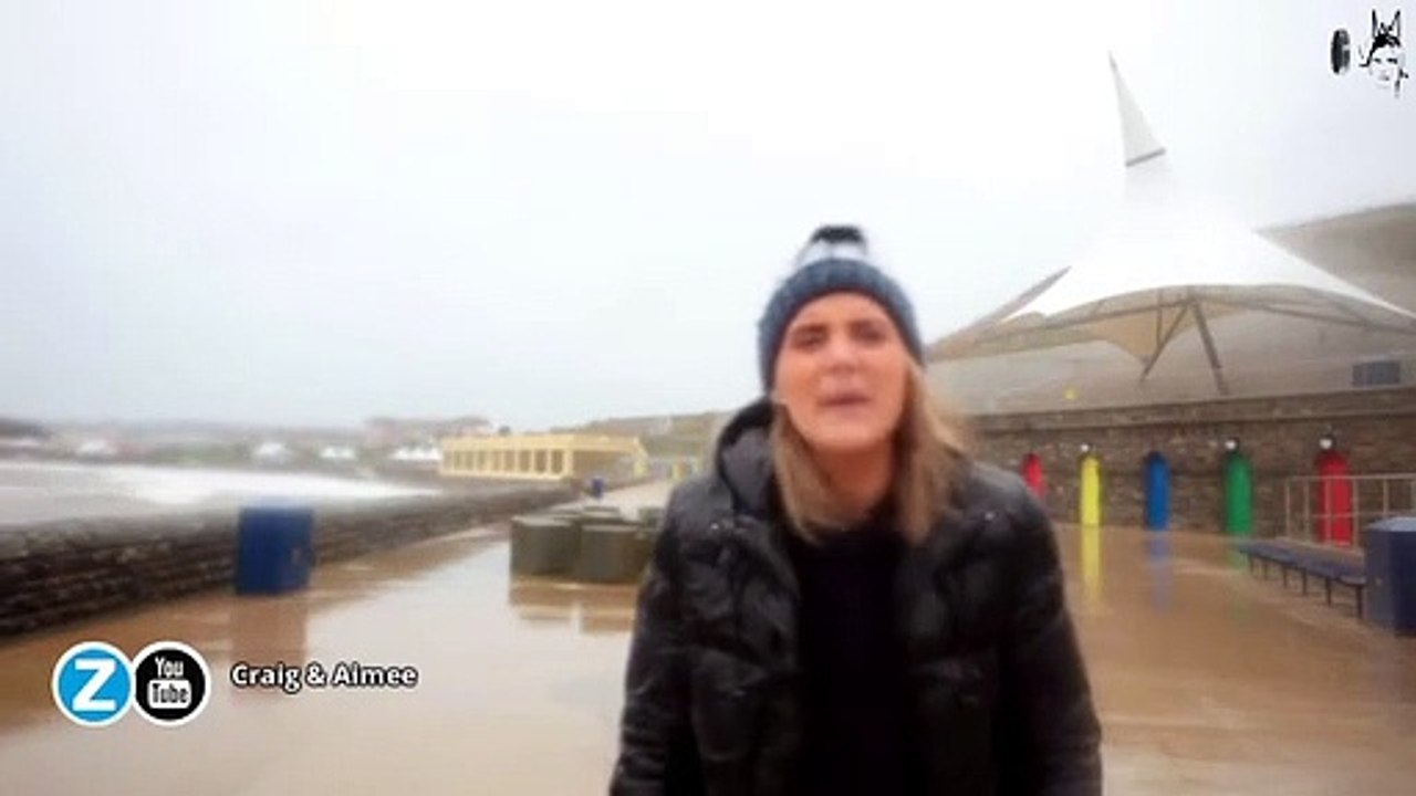 Une journaliste de l'extrême agressée par un poisson !